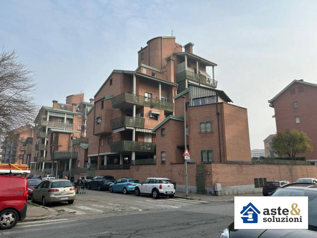 appartamento in vendita a Torino in zona Rebaudengo