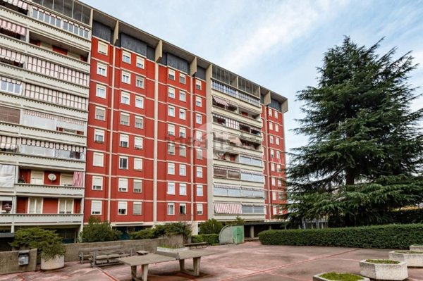 appartamento in vendita a Torino in zona Borgata Vittoria