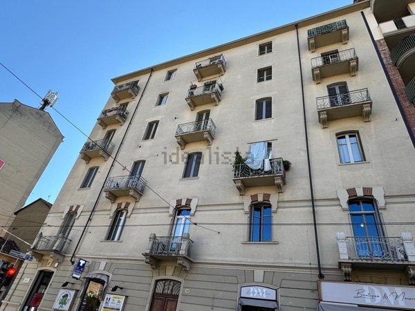 appartamento in vendita a Torino in zona Lingotto