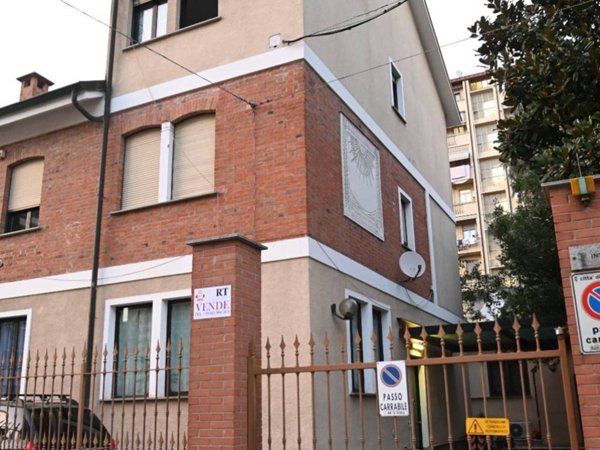 appartamento in vendita a Torino in zona Parella
