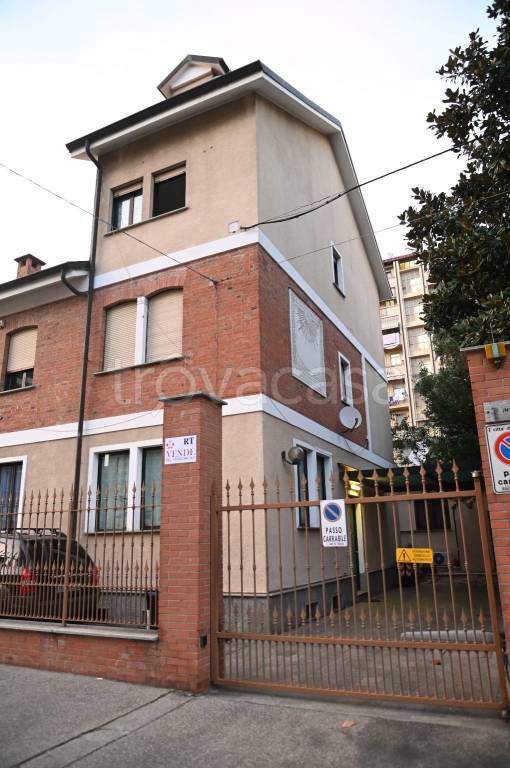 appartamento in vendita a Torino in zona Pozzo Strada