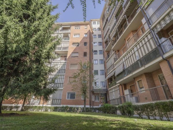 appartamento in vendita a Torino in zona Falchera