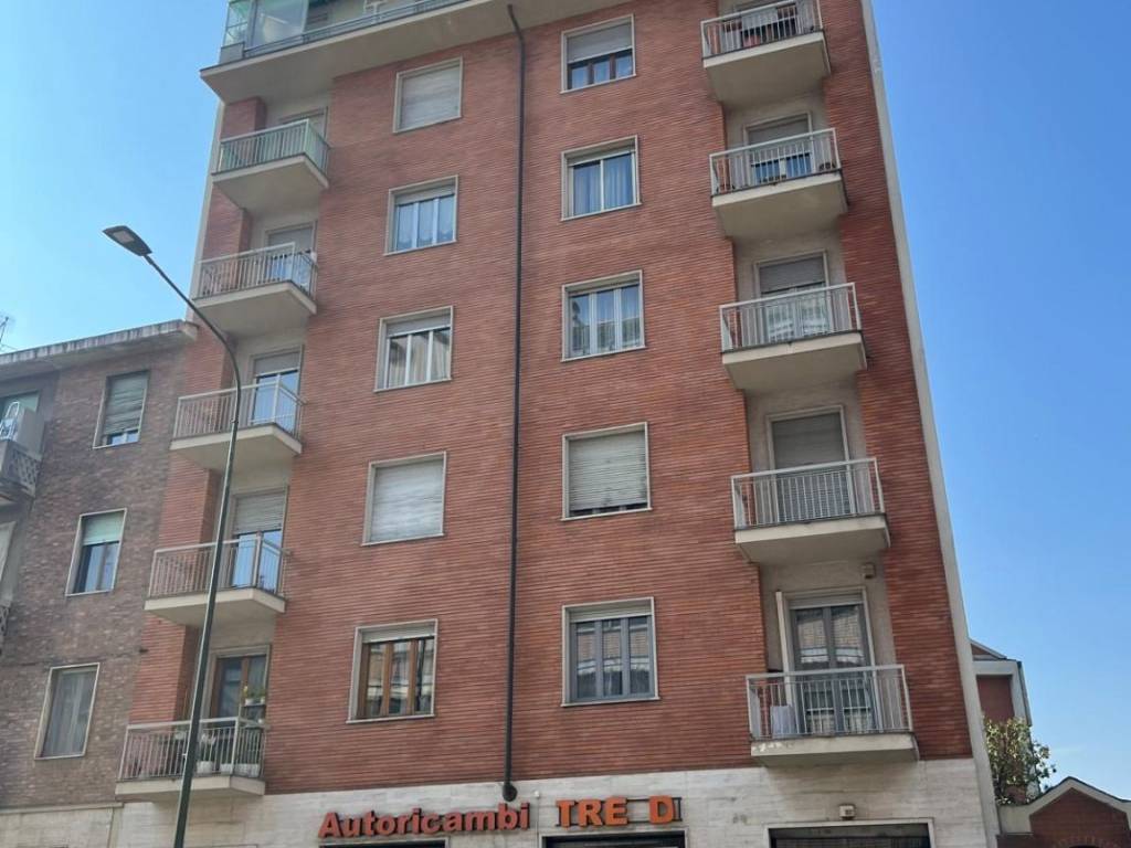 appartamento in vendita a Torino in zona Lucento