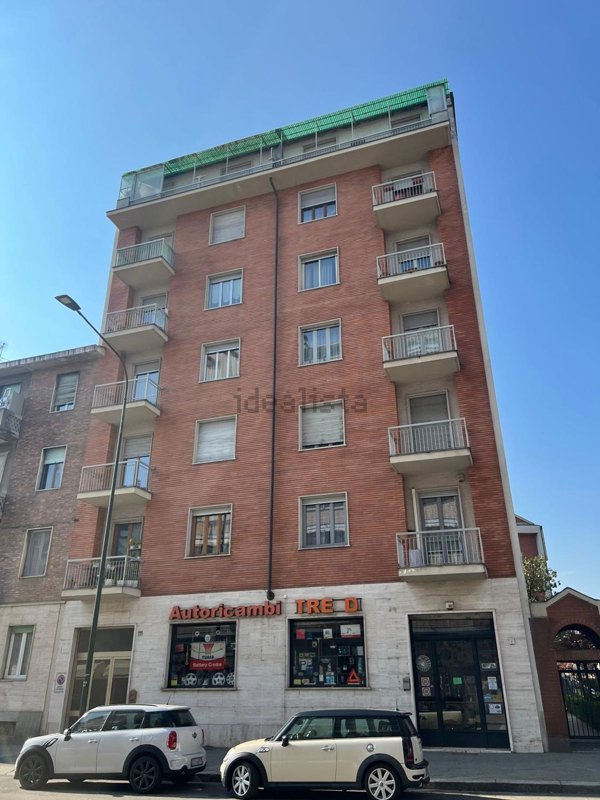 appartamento in vendita a Torino in zona Lucento