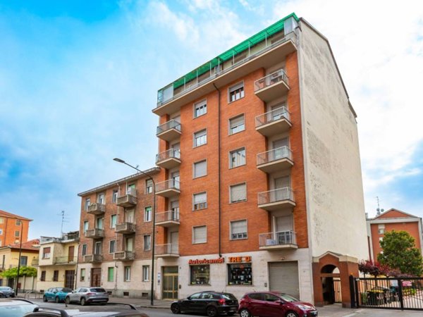 appartamento in vendita a Torino in zona Lucento