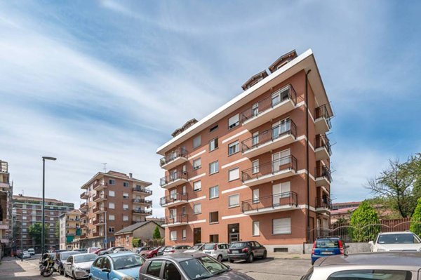 appartamento in vendita a Torino in zona Borgata Vittoria