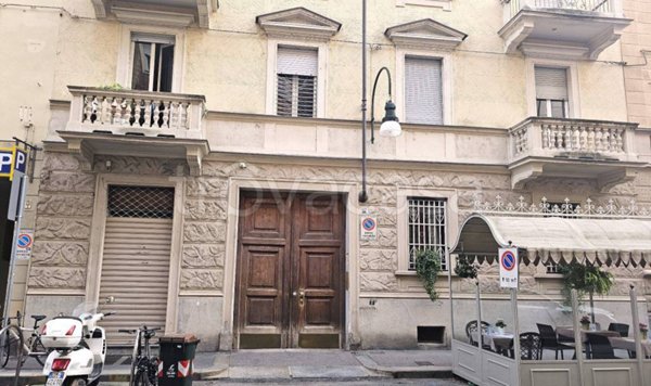 appartamento in vendita a Torino in zona Cit Turin