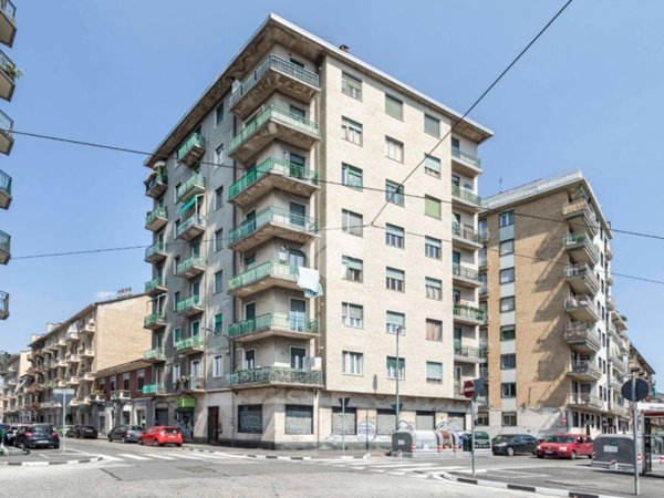 appartamento in vendita a Torino in zona Borgata Vittoria