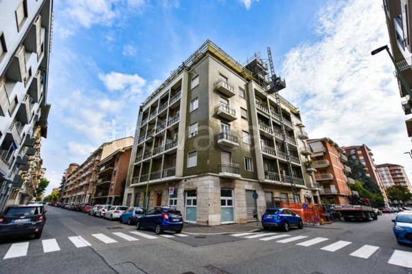appartamento in vendita a Torino in zona Parella