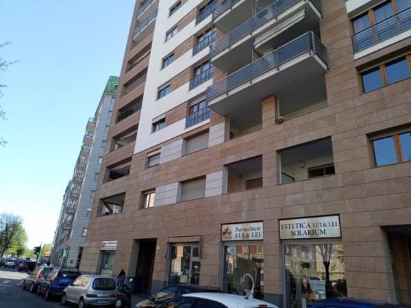 negozio in vendita a Torino in zona Cit Turin