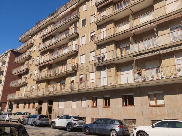 appartamento in vendita a Torino in zona Lingotto