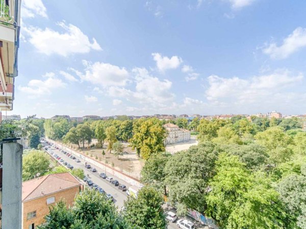 appartamento in vendita a Torino in zona Parella