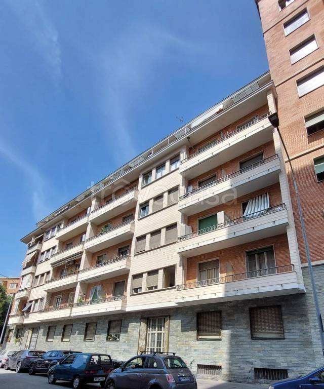 appartamento in vendita a Torino in zona Aurora