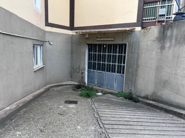 locale di sgombero in vendita a Torino in zona Lucento