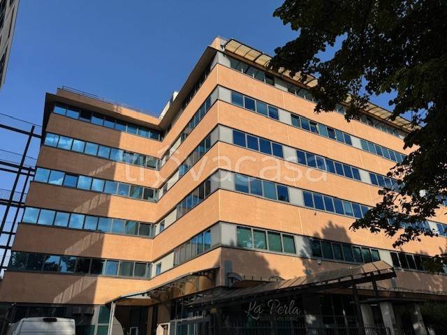 ufficio in vendita a Torino in zona Regio Parco