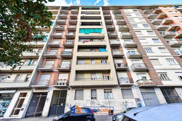 appartamento in vendita a Torino in zona Lingotto