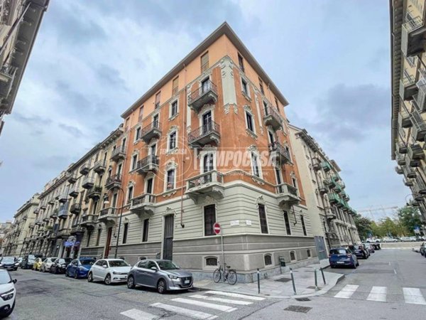 appartamento in vendita a Torino in zona Crocetta