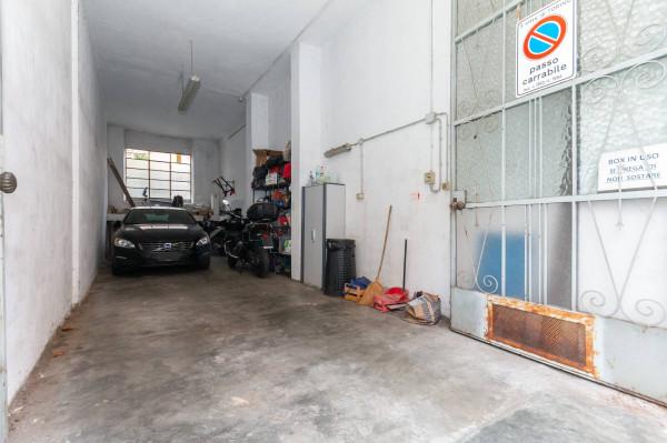 negozio in vendita a Torino in zona Parella