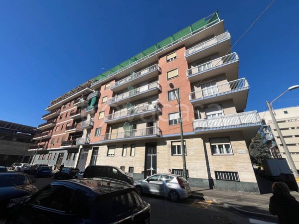 appartamento in vendita a Torino in zona Lingotto