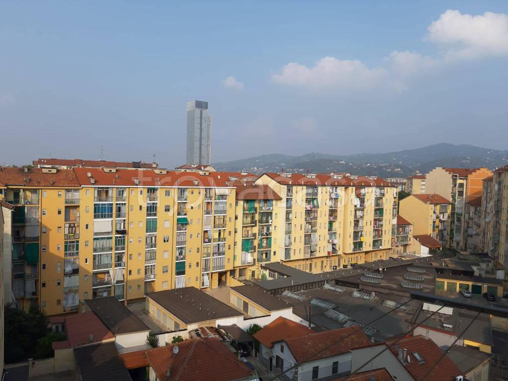 appartamento in vendita a Torino in zona Mirafiori Sud