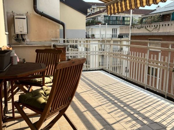 appartamento in vendita a Torino in zona Cit Turin
