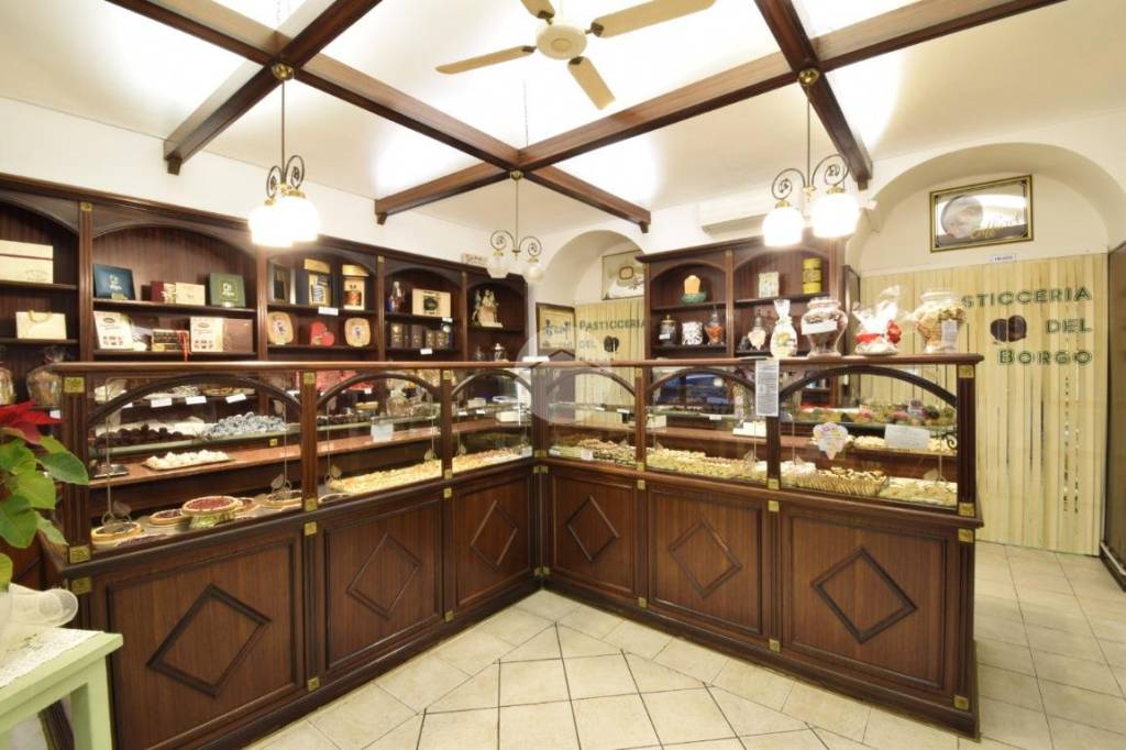 negozio in vendita a Torino in zona Vanchiglia