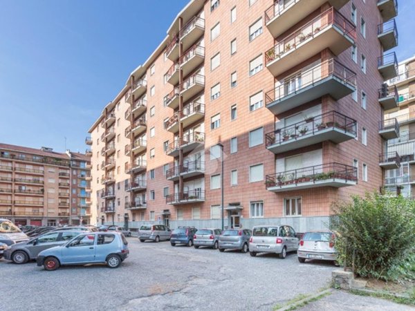 appartamento in vendita a Torino in zona Borgata Vittoria