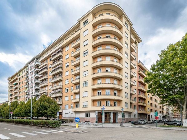 appartamento in vendita a Torino in zona Crocetta