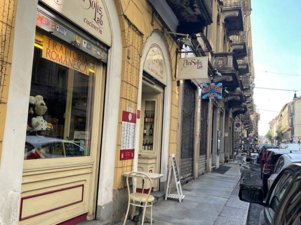 negozio in vendita a Torino in zona Crocetta