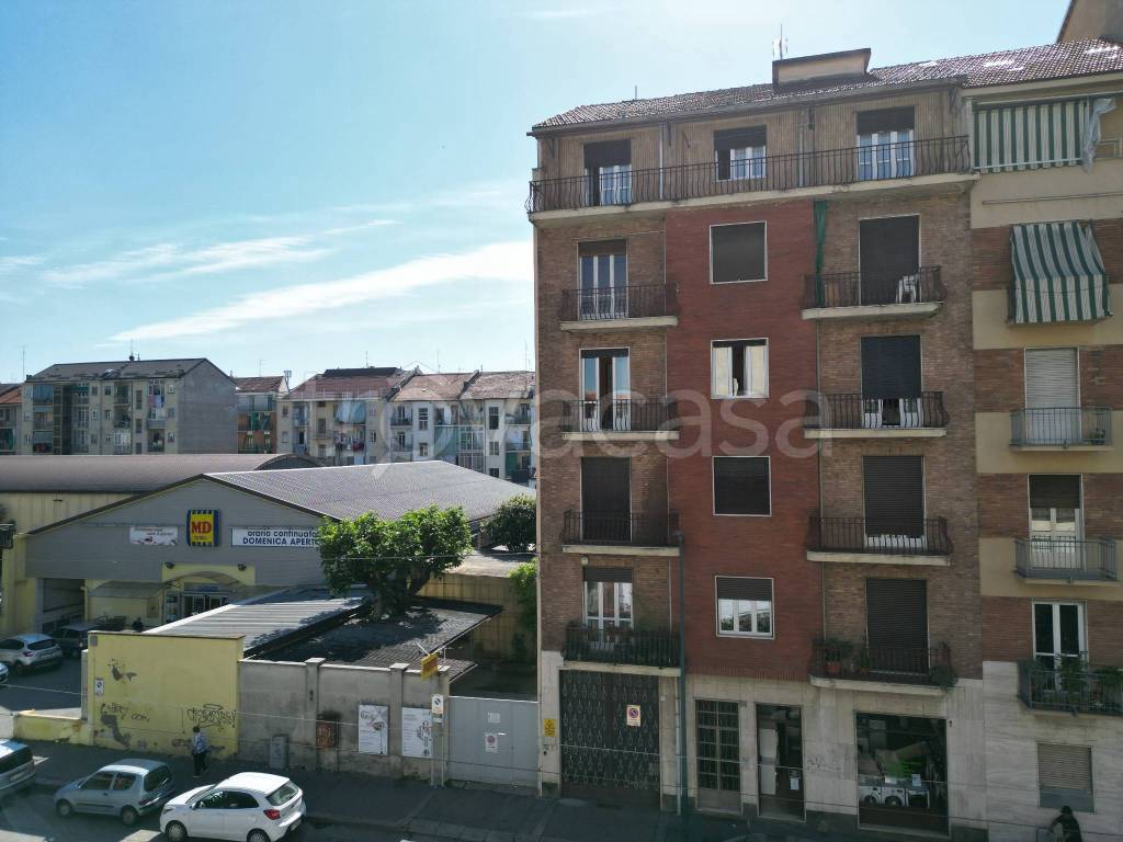 appartamento in vendita a Torino in zona Borgata Vittoria