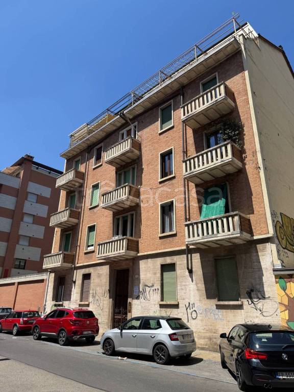 appartamento in vendita a Torino in zona Millefonti