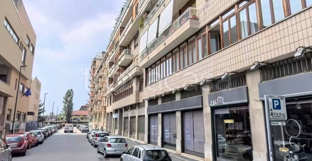 negozio in vendita a Torino in zona Crocetta