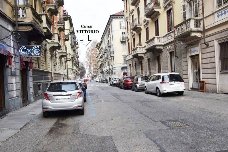 appartamento in vendita a Torino in zona Crocetta