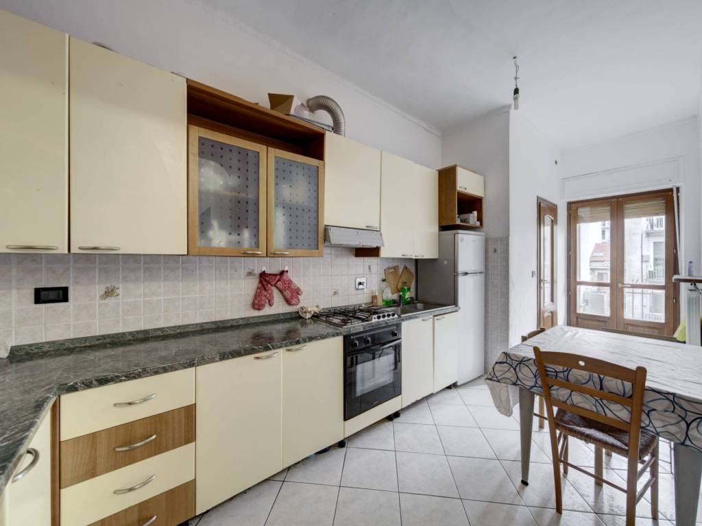appartamento in vendita a Torino in zona Parella