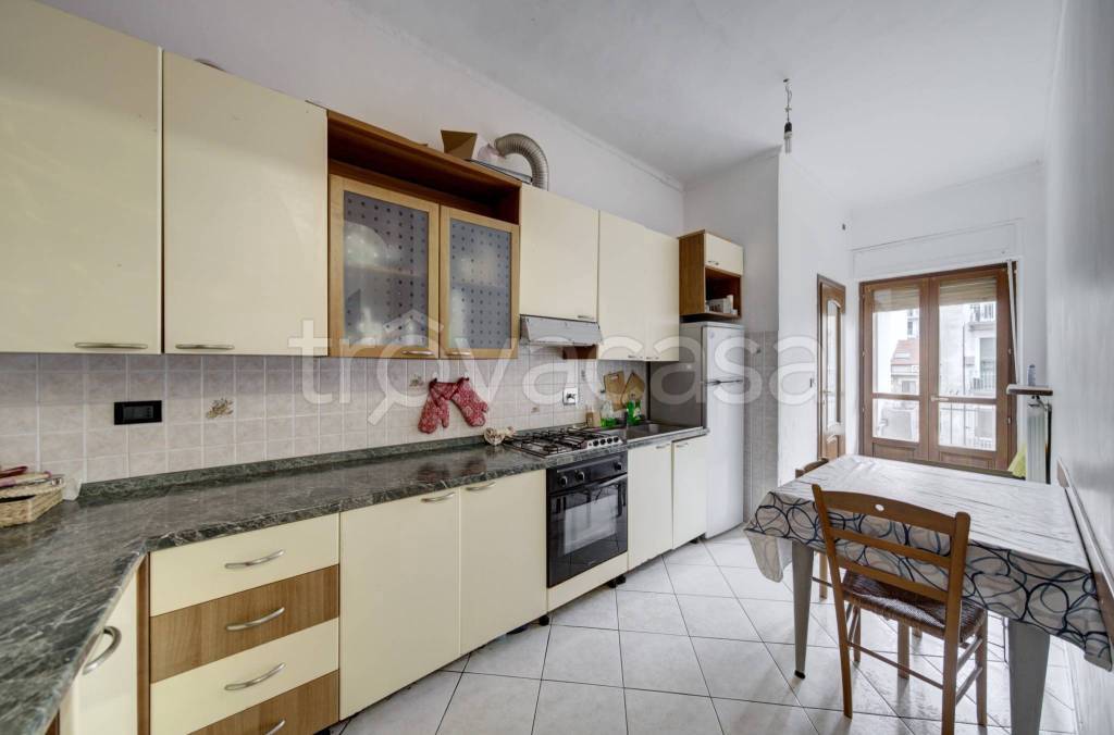 appartamento in vendita a Torino in zona Parella