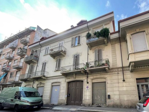 appartamento in vendita a Torino in zona Cenisia