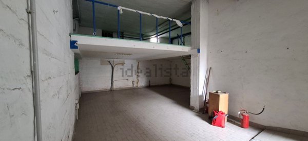 locale di sgombero in vendita a Torino in zona Lucento