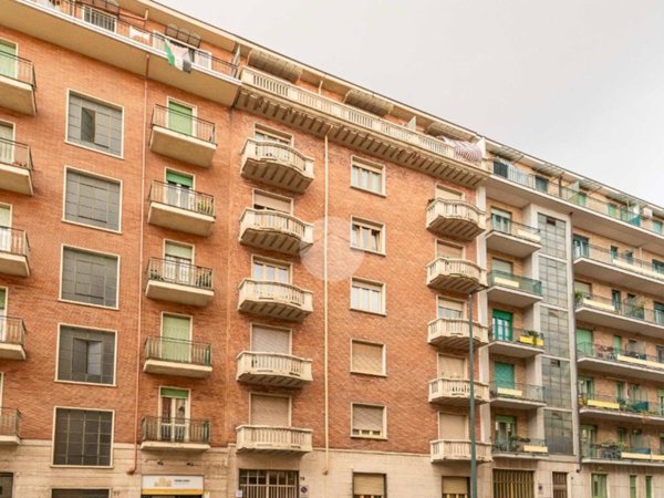 appartamento in vendita a Torino in zona Borgata Vittoria