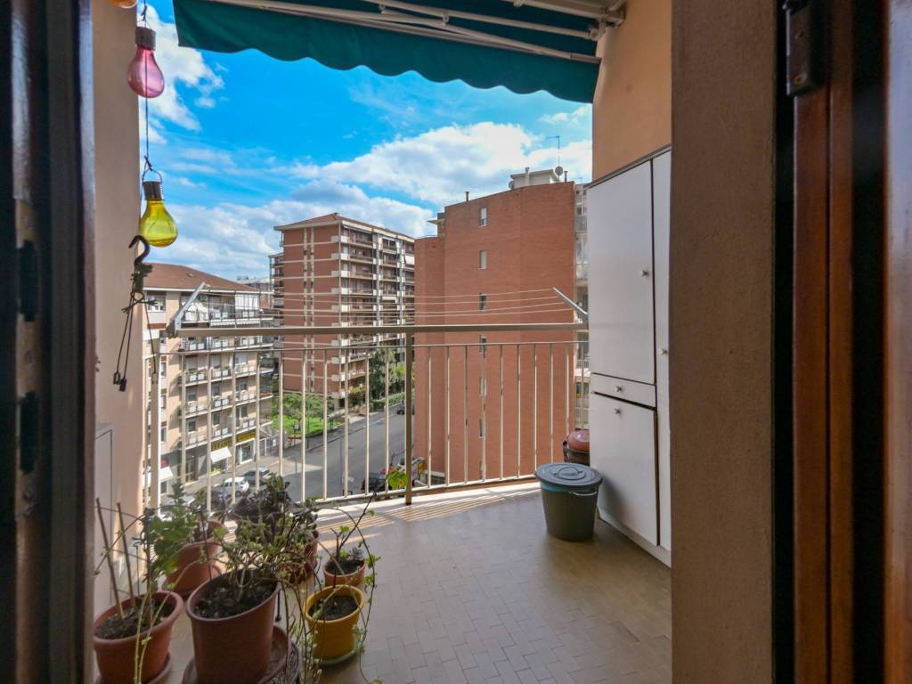 appartamento in vendita a Torino in zona Santa Rita