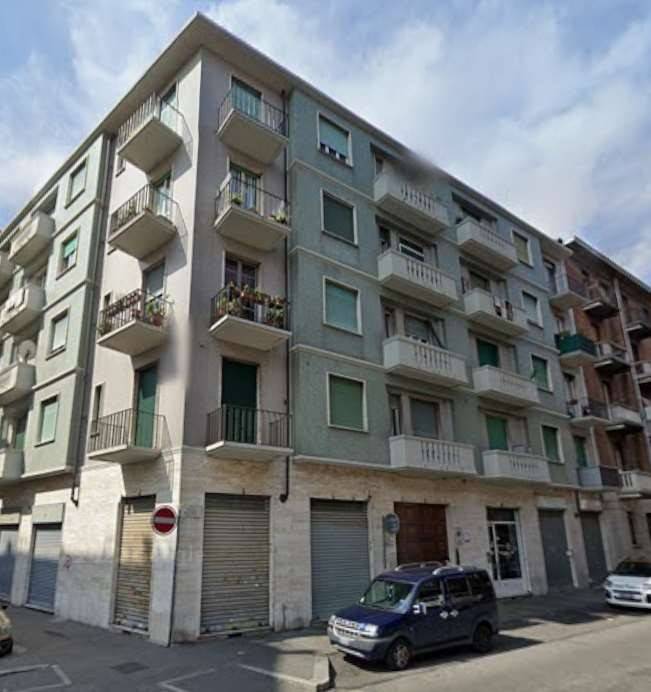 appartamento in vendita a Torino in zona Aurora