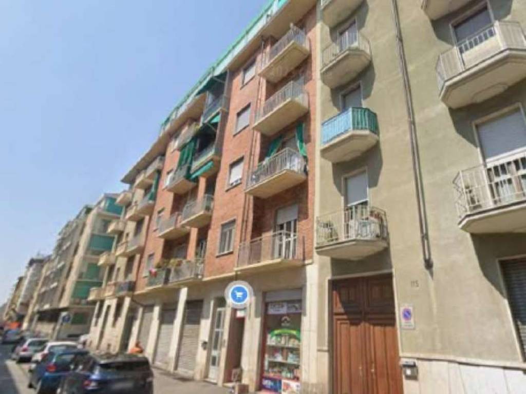 negozio in vendita a Torino in zona Barriera di Milano