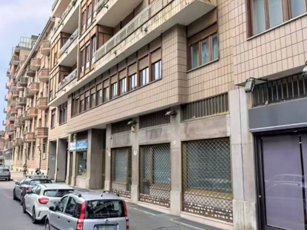 negozio in vendita a Torino in zona Crocetta