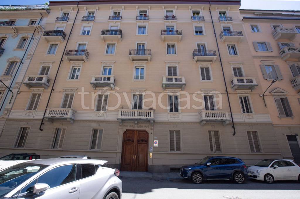appartamento in vendita a Torino in zona Crocetta