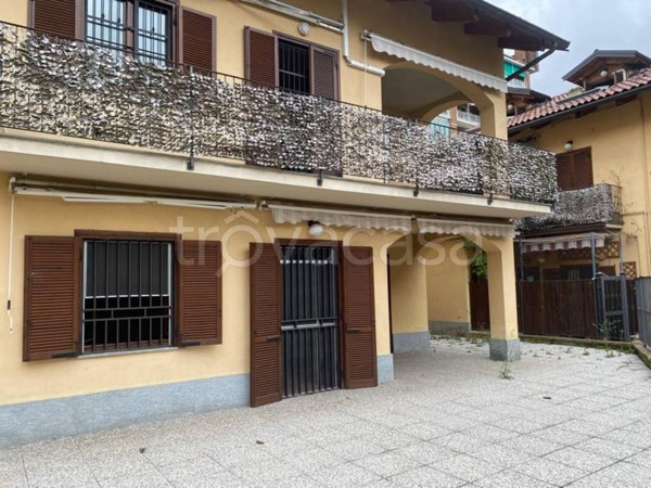 casa indipendente in vendita a Torino in zona Barriera di Milano