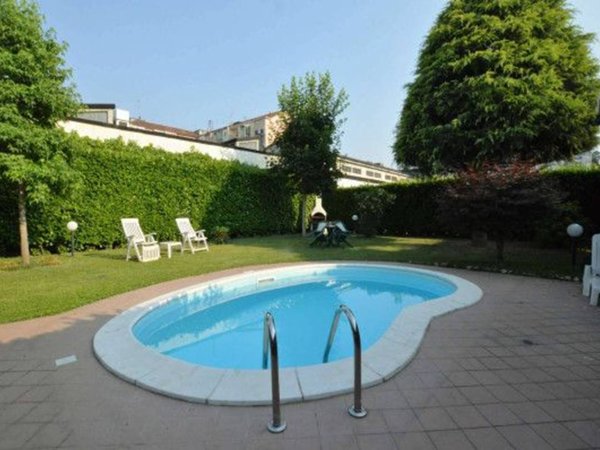 casa indipendente in vendita a Torino in zona Mirafiori Sud