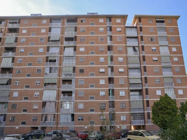 appartamento in vendita a Torino in zona Falchera