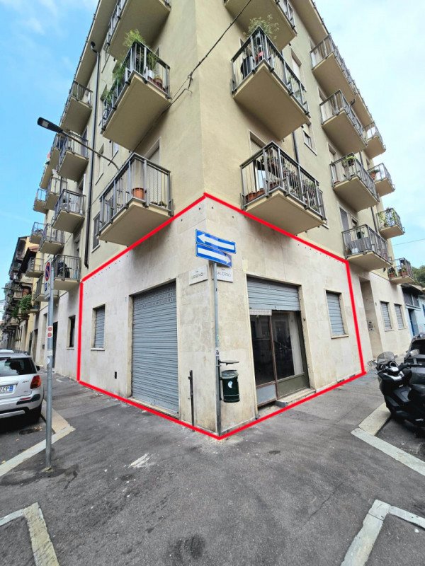 negozio in vendita a Torino in zona Aurora