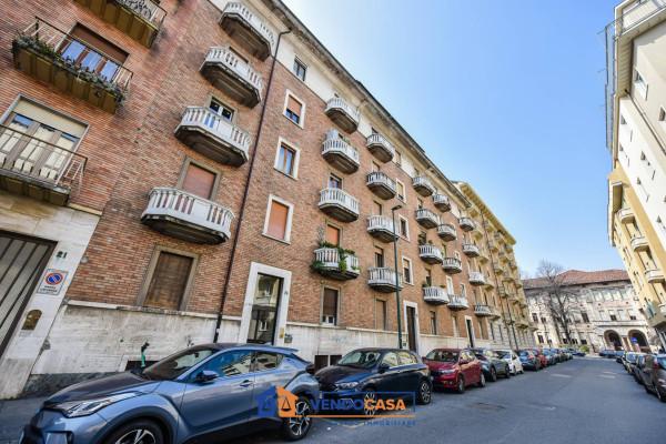appartamento in vendita a Torino in zona Borgo San Paolo