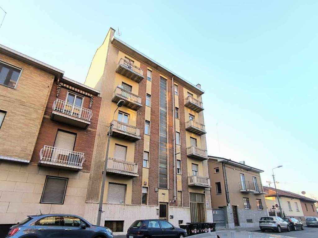 appartamento in vendita a Torino in zona Pozzo Strada