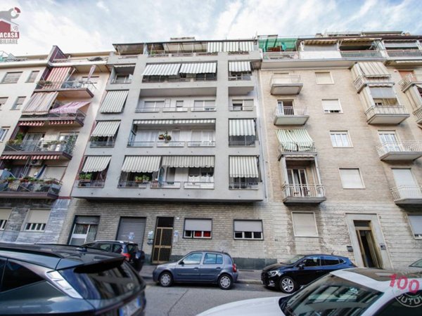 appartamento in vendita a Torino in zona Aurora